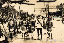 Hình độc vua Bảo Đại tuần du các tỉnh Nam Trung Bộ năm 1933