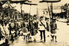 Hình độc vua Bảo Đại tuần du các tỉnh Nam Trung Bộ năm 1933