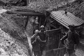  Hình độc về binh sĩ Việt Nam trên chiến trường châu Âu năm 1916