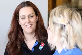 Chuyện lạ hôm nay: Thấy khách lâu không mua hàng, tìm đến và bất ngờ...