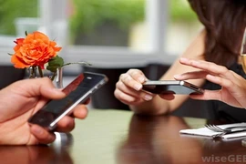 Bạn sẽ rời chiếc điện thoại sau khi xem đoạn video này