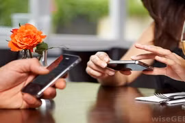 Bạn sẽ rời chiếc điện thoại sau khi xem đoạn video này