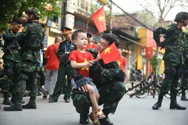 Tình quân dân ấm áp, đậm đà trên đất Điện Biên anh hùng