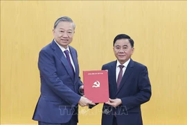 Chủ nhiệm Ủy ban Kiểm tra Trung ương Trần Cẩm Tú giữ chức Thường trực Ban Bí thư