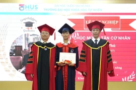 Từ cậu bé mê game đến thủ khoa ĐH Khoa học Tự nhiên