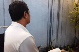 Vừa bán đất, 2 vợ chồng bị cướp hơn 2 tỉ giữa ban ngày