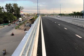 Cảnh tượng khó tin giờ cao điểm ở nút giao thông “nguy hiểm” nhất TPHCM