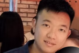 Giám đốc 9X đưa súng để đàn em uy hiếp người nợ tiền