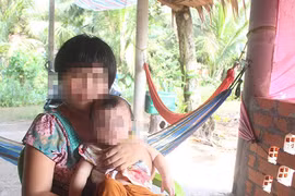 Bé tâm thần bị ông hàng xóm xâm hại sinh con