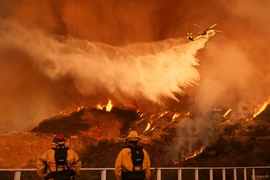 Mỹ tận dụng AI "khắc chế" cháy rừng như tận thế ở California thế nào? 