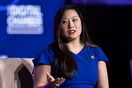 “Bóng hồng” gốc Việt nào được Tổng thống Trump chọn đứng đầu cơ quan tiền ảo? 