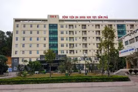 Bàng hoàng người đàn ông nhảy từ tầng 6 BVĐK Cẩm Phả