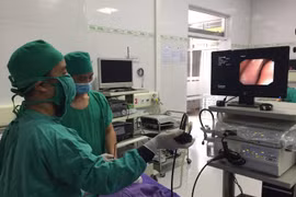 BV Sản nhi Quảng Ninh cứu thành công bé 7 tháng bị sặc bột