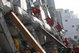 Bắt chủ đầu tư tòa nhà bị sập vì động đất ở Đài Loan