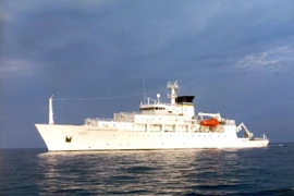 Trung Quốc nói sẽ trả thiết bị lặn, cáo buộc Mỹ "thổi phồng"