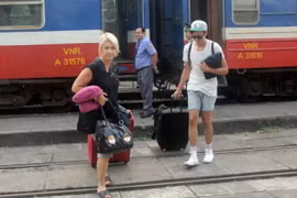 Sập cầu Ghềnh, ngành đường sắt từ chối VietJet Air gánh khách