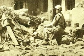 Phát triển nghệ thuật tác chiến độc đáo của quân và dân Hà Nội