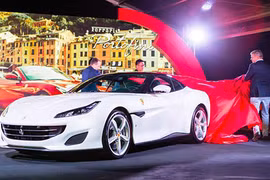 Siêu xe mui trần Ferrari Portofino tiền tỷ ra mắt tại Singapore