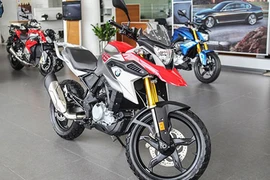 Loạt môtô phân khối lớn BMW giảm giá “đấu” Honda VN