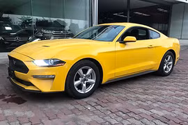 Cận cảnh Ford Mustang 2018 giá hơn 2 tỷ đồng tại Hà Nội