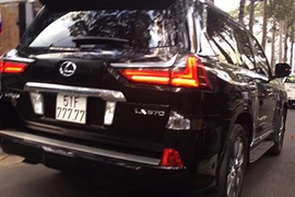 "Chuyên cơ mặt đất" Lexus LX570 biển ngũ quý 7 tại Sài Gòn