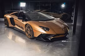 Lamborghini Aventador SV mui trần độ "khoác áo" vàng cực độc 