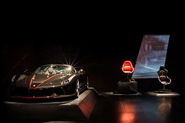 "Phát sốt" ghế văn phòng siêu xe Ferrari giá 180 triệu 