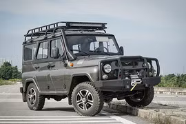 Xe ôtô Nga UAZ Hunter độ 200 triệu đồng tại Hà Nội 