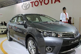 Toyota Corolla Altis 2016 triệu hồi vì lỗi túi khí