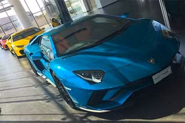 "Đột nhập" showroom siêu xe Lamborghini lớn nhất thế giới 