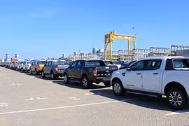 Xe ôtô bán tải đang gặp hạn tại thị trường Việt Nam