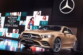 Sedan hạng sang Mercedes A-Class 2019 “đặt chân” đến Trung Quốc 