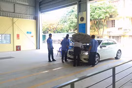 Đình chỉ một dây chuyền đăng kiểm xe ôtô tại Hà Nội