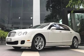 Cận cảnh siêu xe sang Bentley giá chỉ 4 tỷ tại Hà Nội 