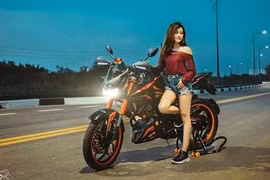 Chân dài Việt so dáng Yamaha FZ150i độ Kawasaki Z1000