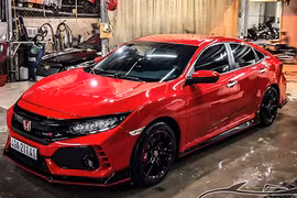 Honda Civic lên đời xe thể thao tiền tỷ tại Việt Nam