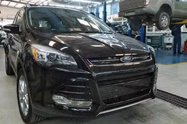 Ford Escape mới tại Việt Nam giá 1,2 tỷ là bản 2014 