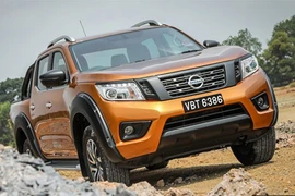 Chi tiết Nissan Navara VL Plus mới “chốt giá” 682 triệu đồng