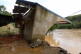 Mưa lũ tại Thanh Hóa khiến 14 người chết và mất tích