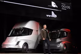 Sếp Toyota chê xe ôtô điện của Tesla