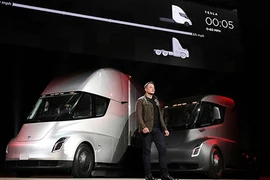 Sếp Toyota chê xe ôtô điện của Tesla