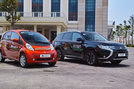 Xe ôtô Mitsubishi điện "siêu sạch" lăn bánh tại Đà Nẵng