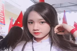 Nữ sinh Nghệ An có khuôn mặt trái xoan đẹp "vi diệu"