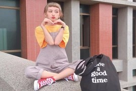 Cô gái Đài Loan được mệnh danh hot girl mái ngố