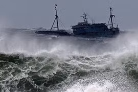 Dự báo thời tiết hôm nay: Áp thấp mạnh lên hướng về phía Tây Bắc