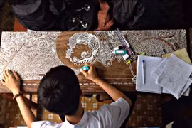 Vẽ tranh bằng bút xóa: Ai siêu bằng nam sinh Đà Nẵng này?