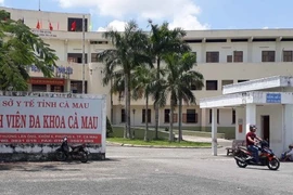 Nhà thầu nào trúng gói cung cấp băng dính và túi ép cho Bệnh viện ĐK Cà Mau?