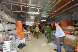 Đột kích kho hàng giả 20.000 – 30.000 sản phẩm hiệu Hermès trị giá 6 tỷ đồng tại Nam Định