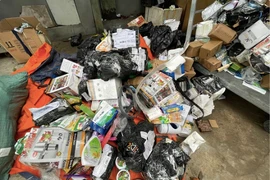 Bắt quả tang kho hàng lậu cực lớn chuyên livestream tại Hà Nội