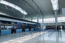 Yêu cầu các hãng hàng không khẩn trương thực hiện đổi, hoàn vé cho khách